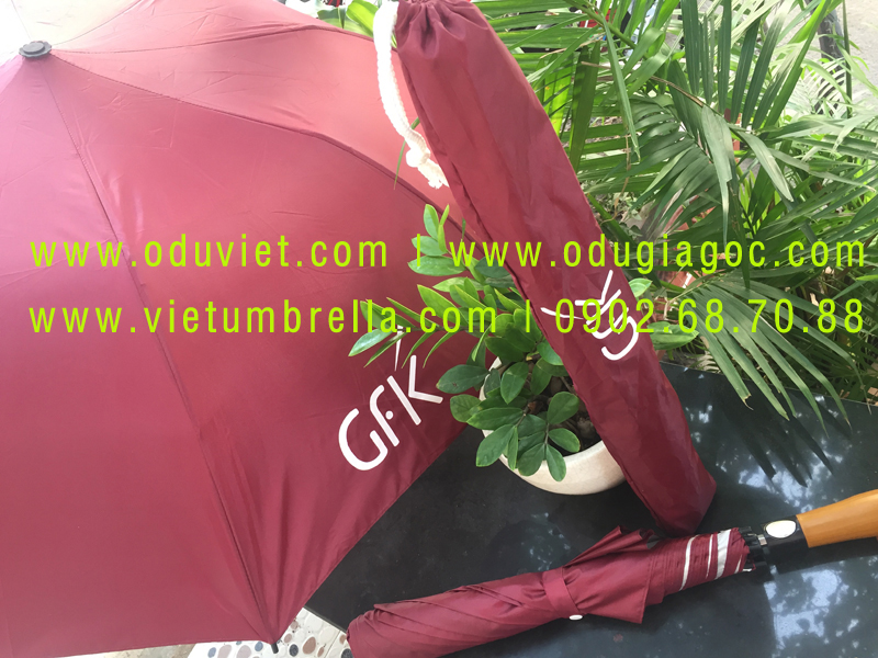 xưởng sản xuất ô dù cầm tay in logo quảng cáo